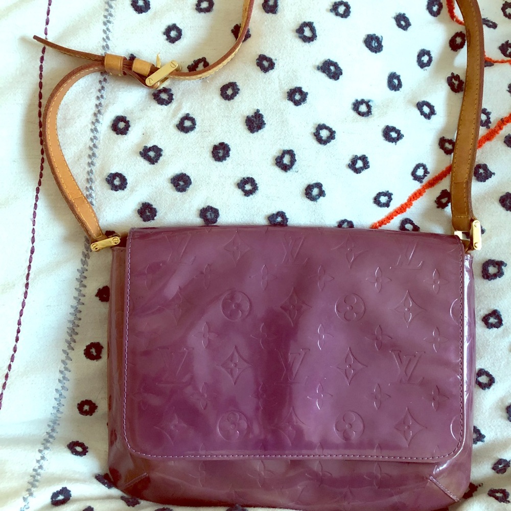 Louis Vuitton vernis shoulder bag purple rare